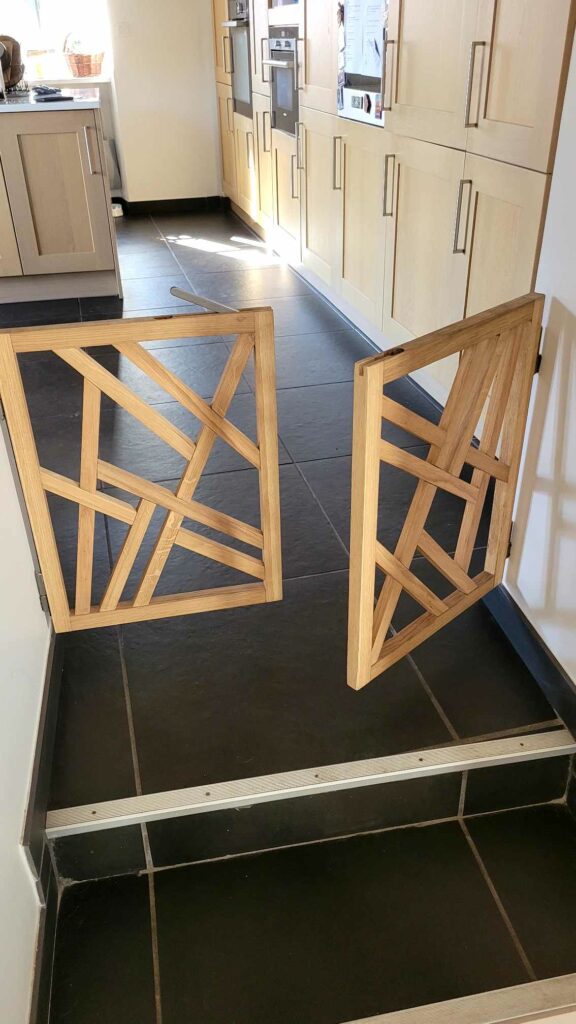 Portillon d'intérieur design sur-mesure en bois